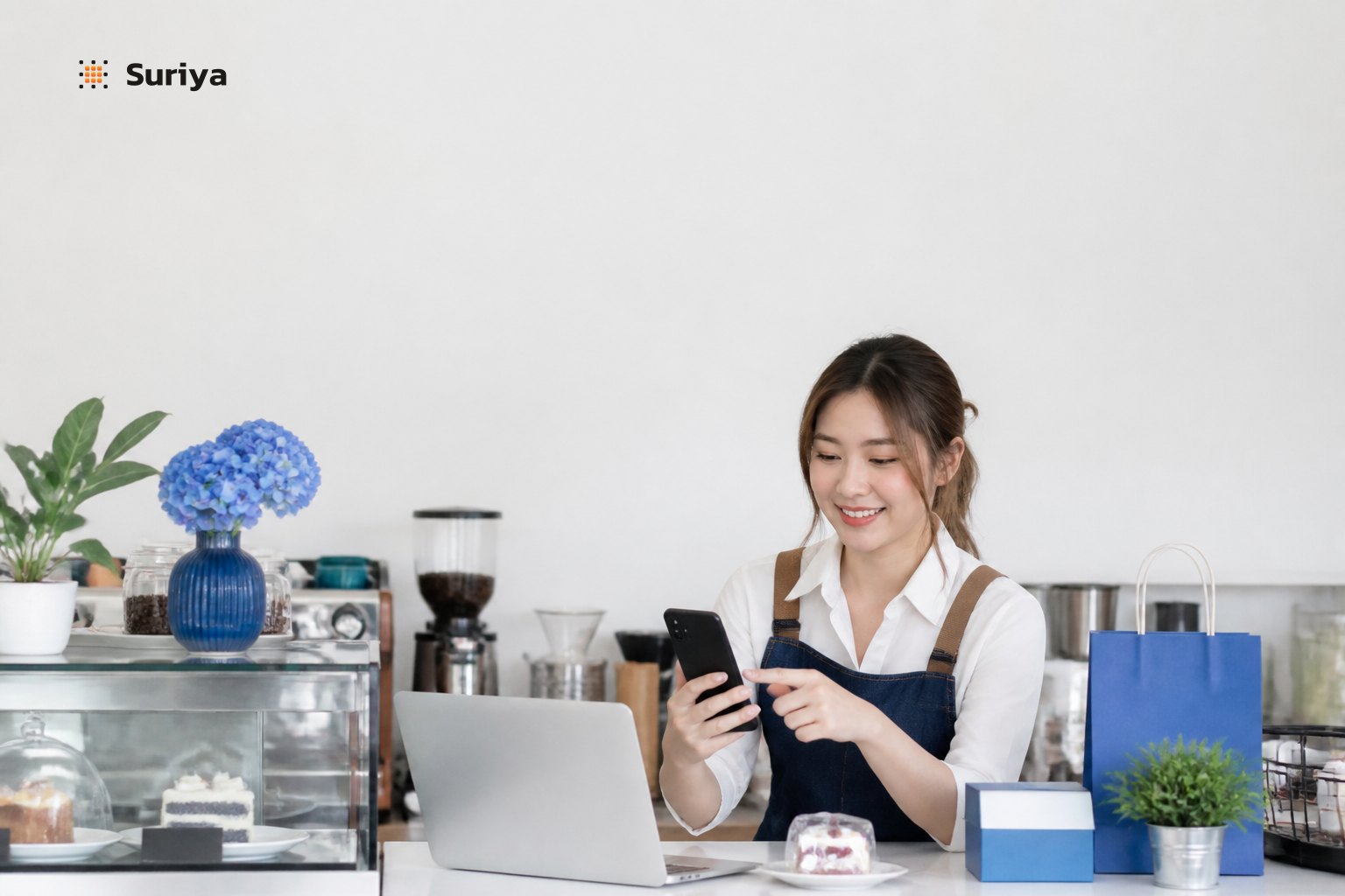 เจ้าของร้านดูรายชื่อลูกค้าเก่าที่หายไปบนมือถือ เตรียมส่งข้อความชวนกลับมาซื้อผ่าน LINE